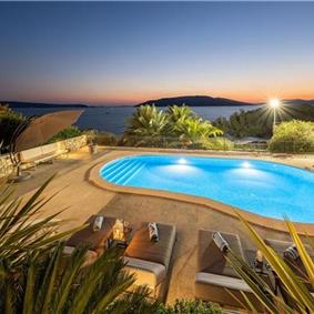 5 bedroom beachfront villa with pool on Ciova Island, Trogir, sleeps 12